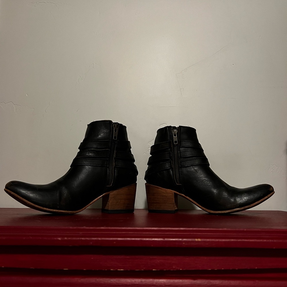 Women’s Freebird booties